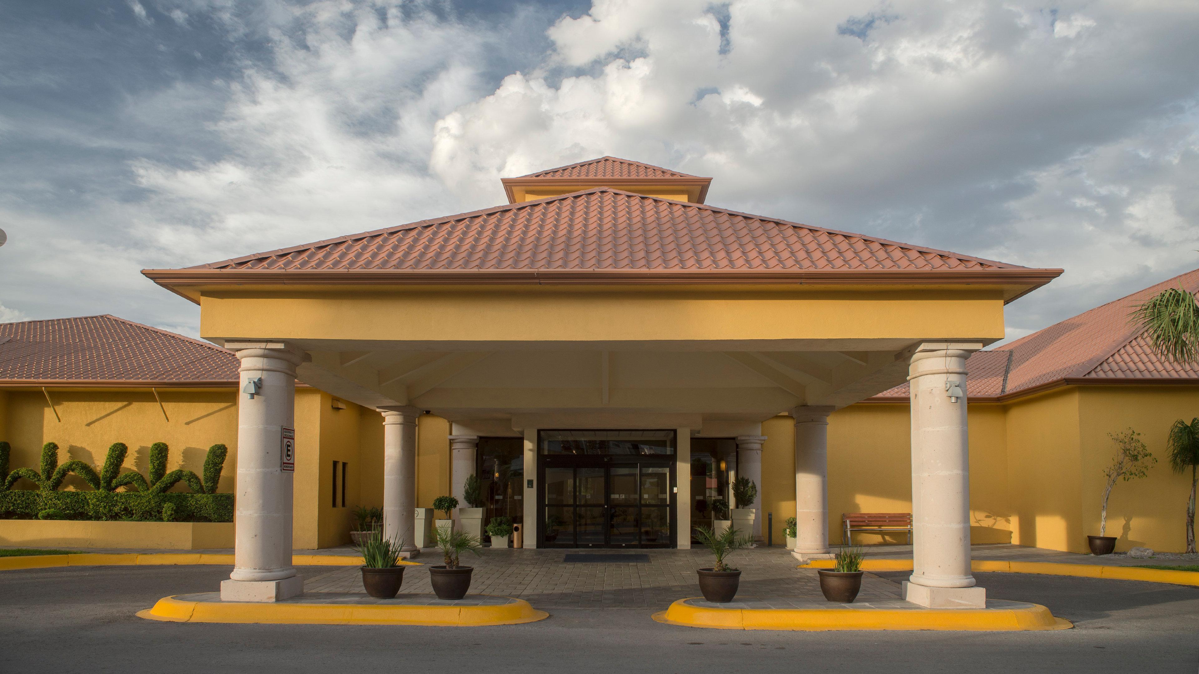 Holiday Inn Express Chihuahua By Ihg Exterior foto